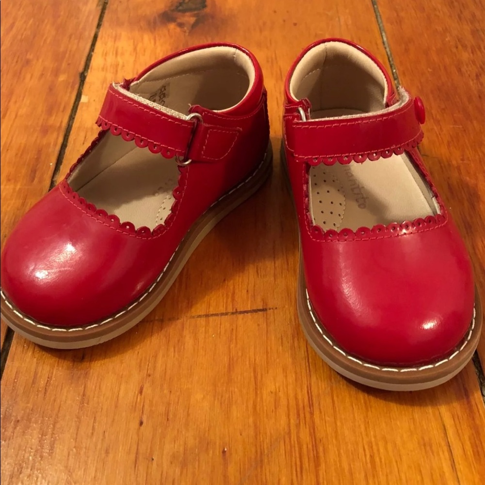 Elaphantito little girls size 6